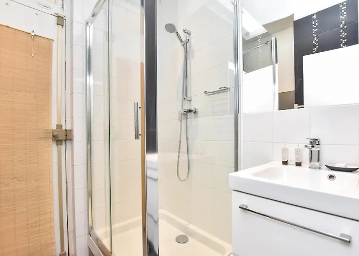 Charming 4p - Batignolles Lägenhet